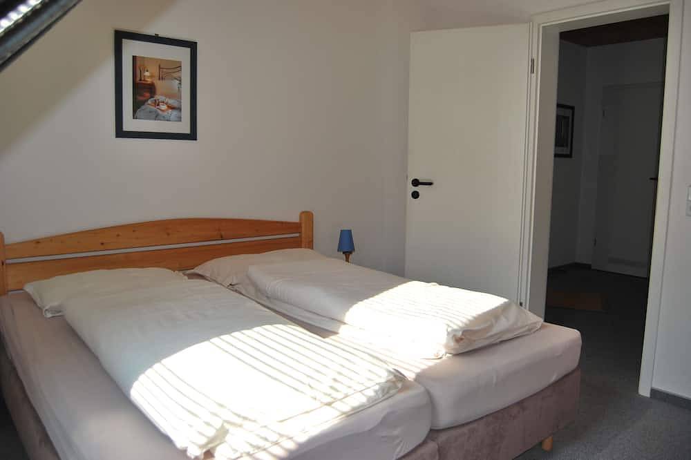 Ganze Wohnung, Top Fewo in kleiner Anlage, 4 Sterne, 2-5 Pers. 75qm, Balkon, 2 Schlafz. W-lan in Walkenried, Harzvorland