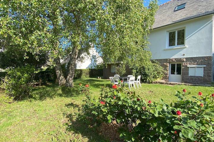 Location de vacances pour 6 personnes, avec jardin dans Plage de Grève Blanche