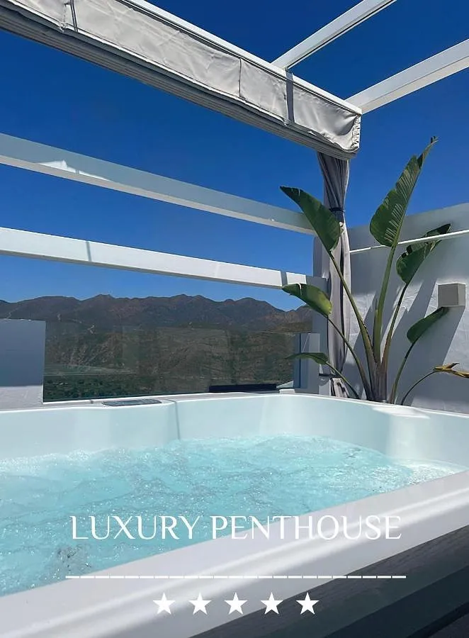 Holiday apartment for 3 people, with hot tub and pool as well as garden - 1