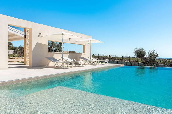 Casa vacanza per 4 persone, con giardino in Rosolini