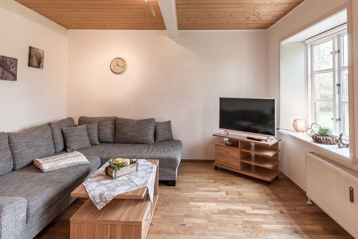 Ferienwohnung für 8 Personen, mit Garten und Ausblick sowie Terrasse in Oldenswort - 3