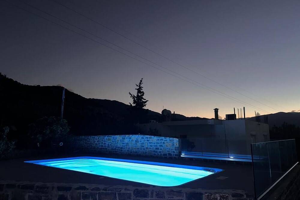Uxury Villa on Istron Kalo Chorio, Crete island, Greece. in Kalo Chorio, Lasithiregionen