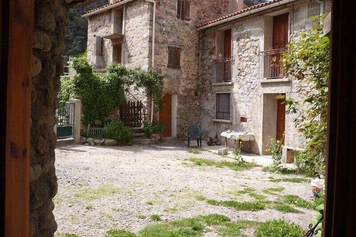 Gîte pour 4 personnes à Casteil