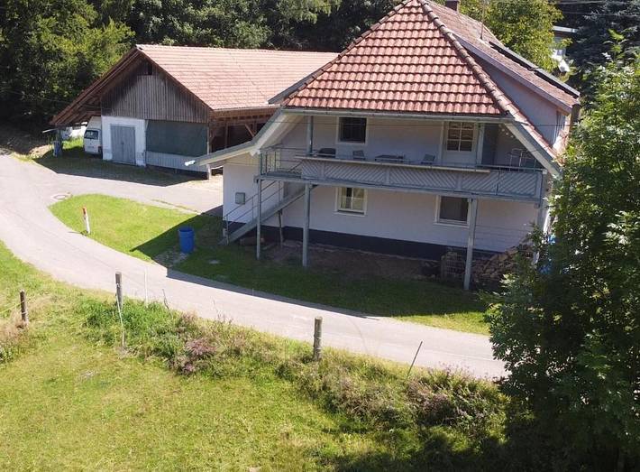 Ferienwohnung für 2 Personen, mit Balkon und Terrasse sowie Ausblick in Rickenbach