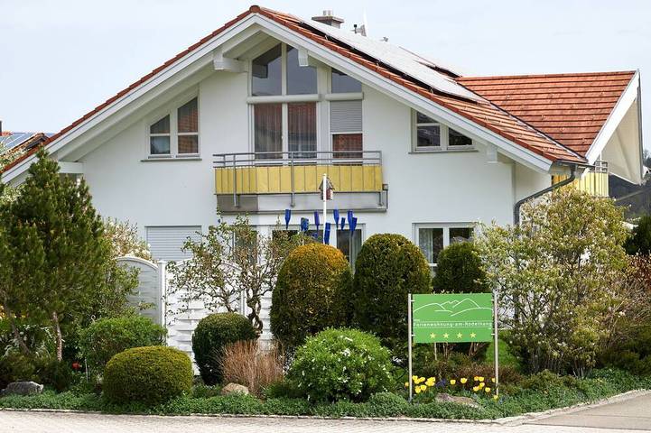 Ferienwohnung für 4 Personen, mit Balkon und Garten in Altusried