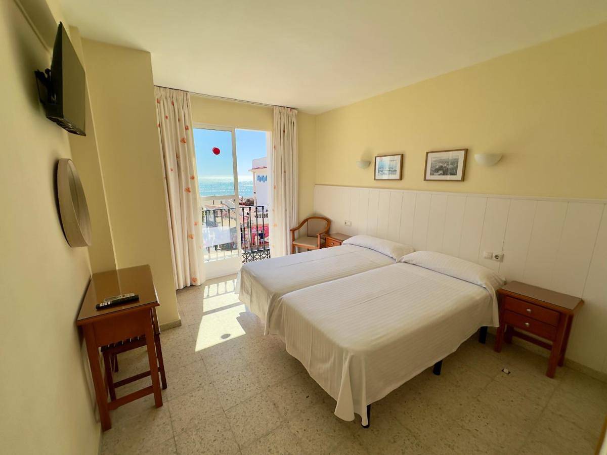 Hotel Cabello in La Carihuela, Torremolinos