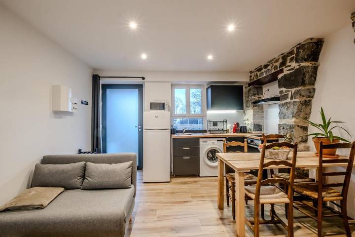 Gîte pour 2 personnes, avec terrasse à Sciez