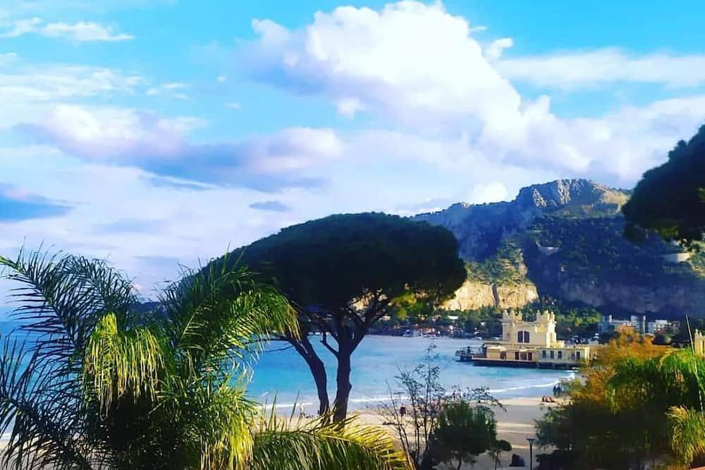 Villa pour 11 Personnes dans Plage de Mondello, Mondello