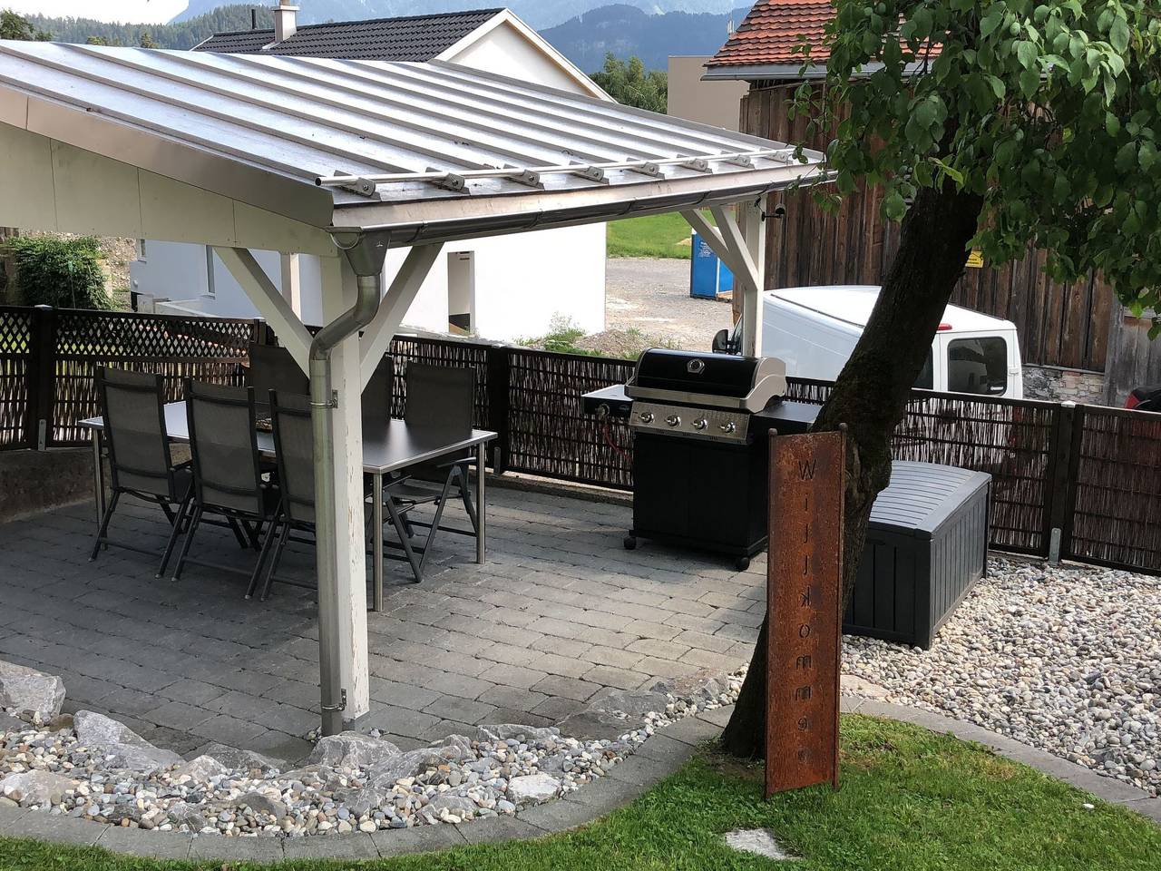 Mit Privatpool für 4 Personen  + 4 Kinder ca. 220 m² in Thüringen, Vorarlb in Thüringen, Bezirk Bludenz