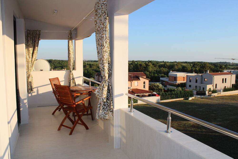 Ganze Wohnung, Panorama Adria Top-Apartment in der Nähe von Naturstrand Santa Marina in Tar (Kroatien), Tar-Vabriga