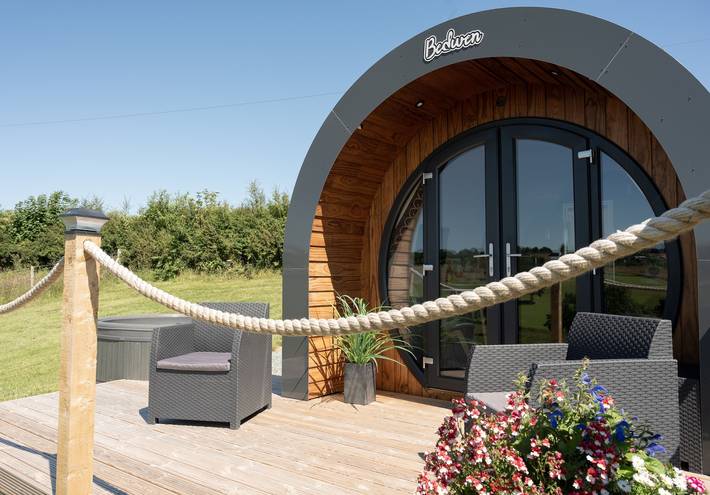 Glamping for 2 people, with hot tub in the United Kingdom
