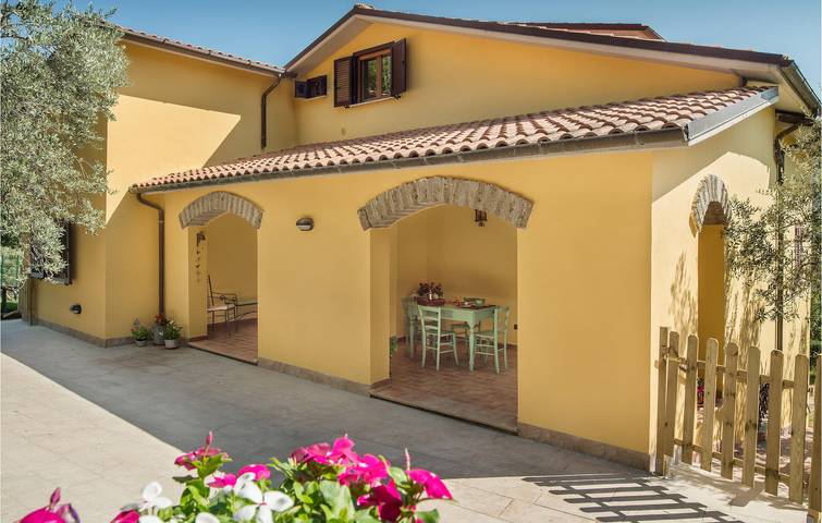 Casa vacanza per 9 persone, con piscina e giardino nonché terrazza - 1
