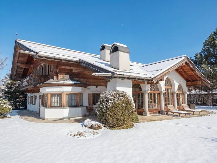 Chalet voor 14 personen, met whirlpool en tuin in St. Johann in Tirol