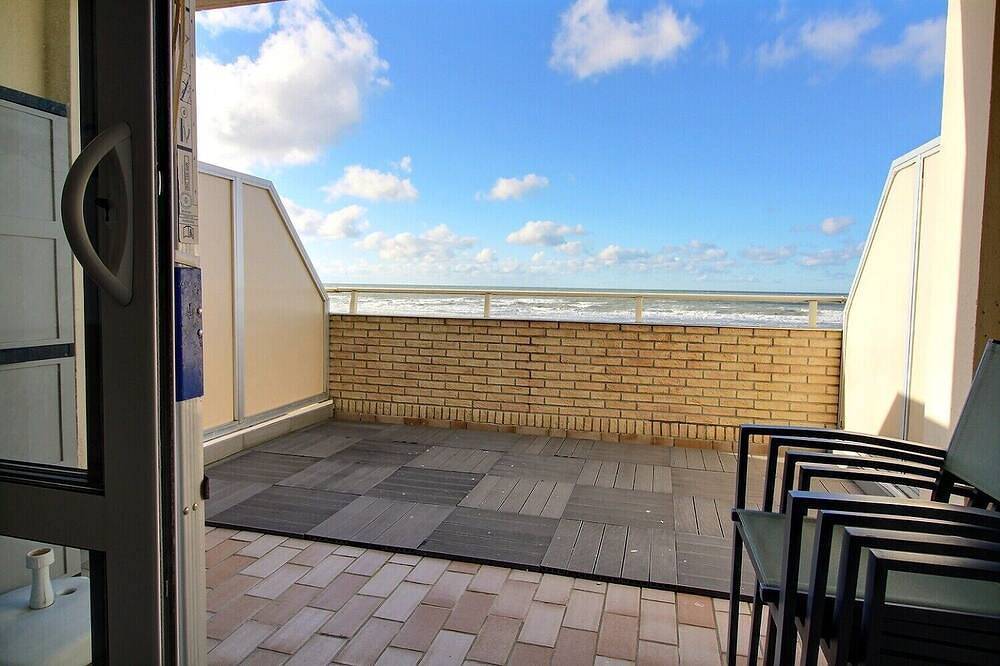 Appartement entier, Glb106 : Appt 4 pers,  Idéalement situé  avec terrasse face mer parking privé in Berck Plage, Berck