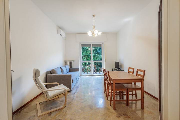 Ferienwohnung für 4 Personen, mit Balkon/Terrasse in Bergamo - 2