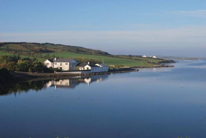 Bed & breakfast for 4 people, with Terrace and Garden as well as View in County Mayo
