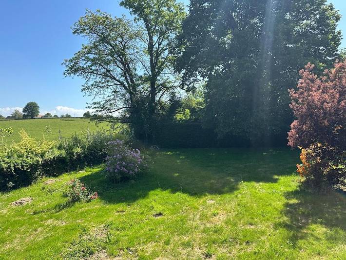 Location de vacances pour 7 personnes, avec vue et terrasse, animaux acceptés à Fours - 2