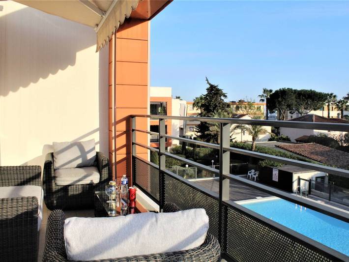 Gîte pour 5 personnes, avec terrasse dans Port Marina Baie des Anges