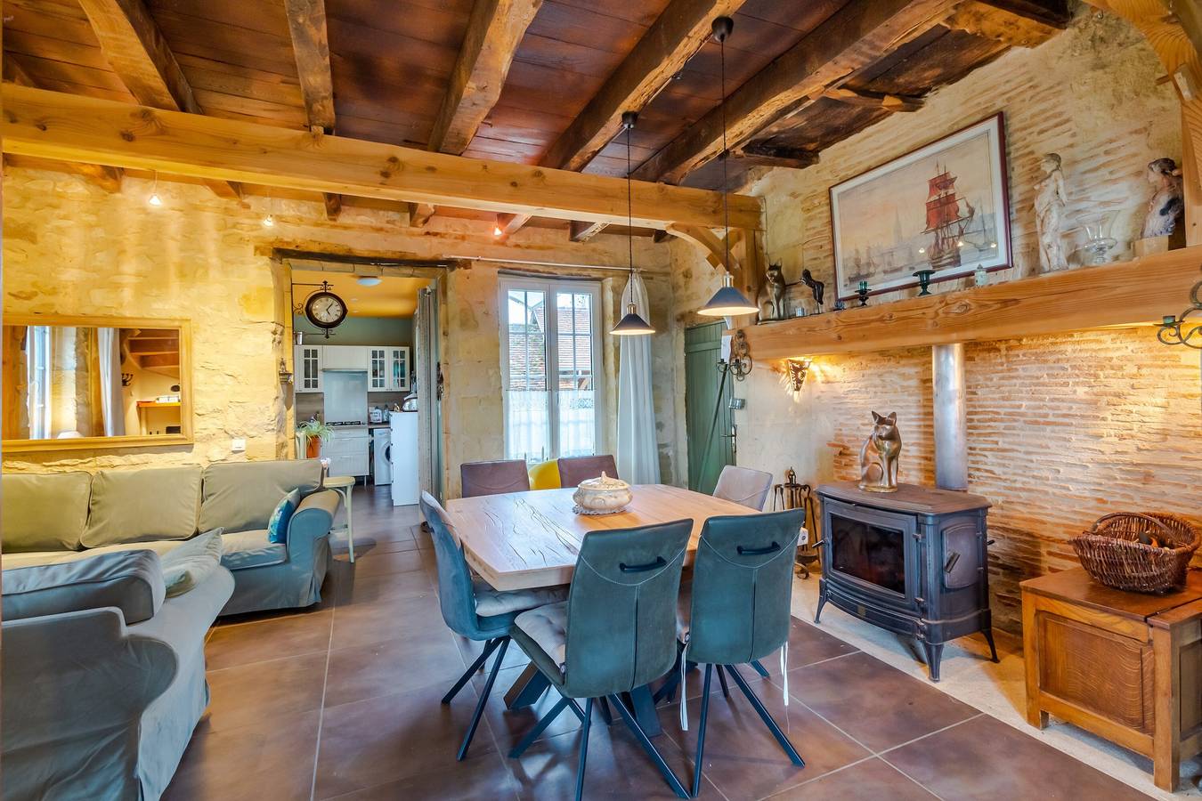 Gîte de charme pour 4 personnes – Maison rénovée avec piscine privée in Saint-Jory-las-Bloux, Périgord Vert