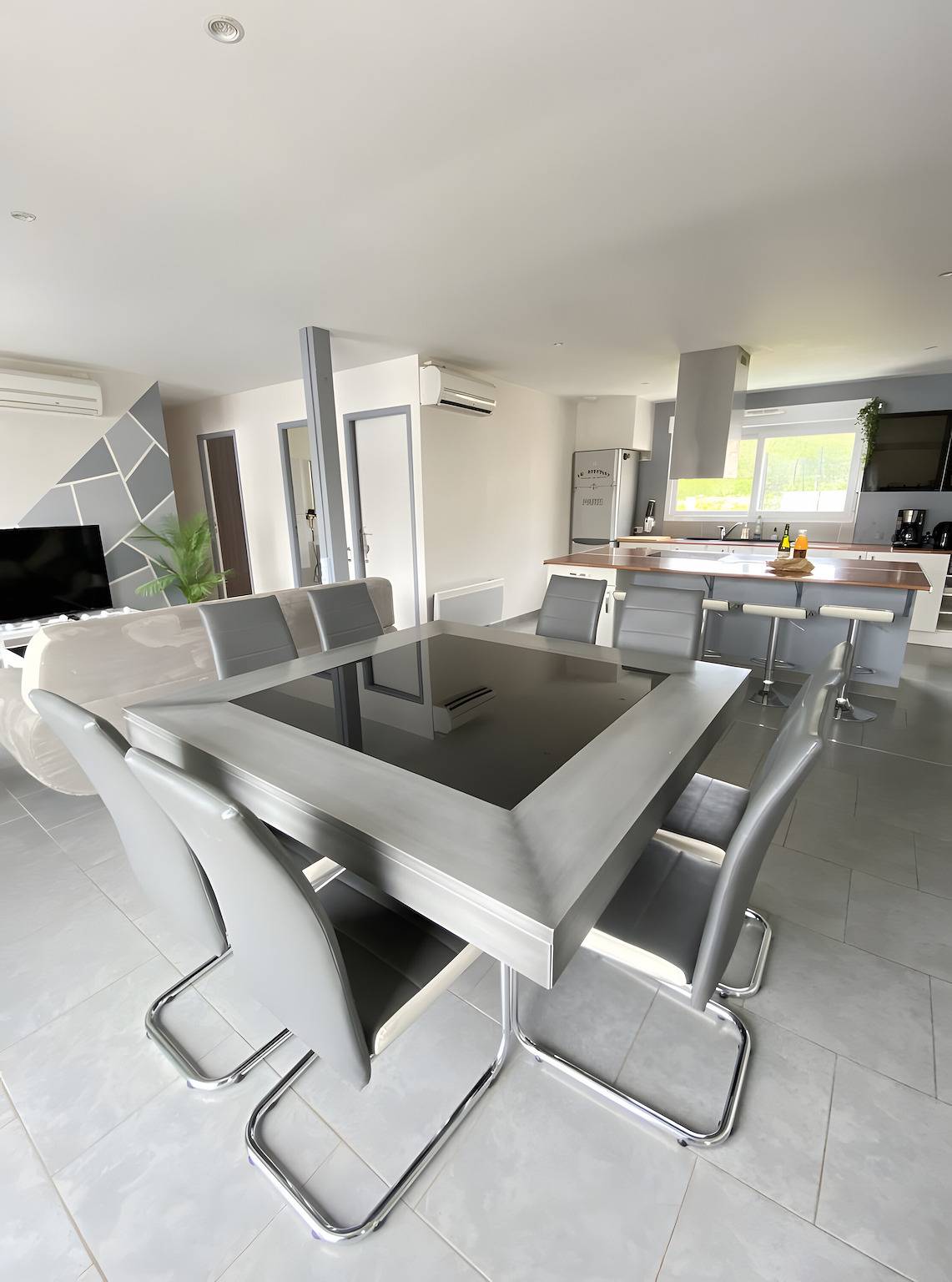 Elise's House with Pool in Kerlouan, Brest region