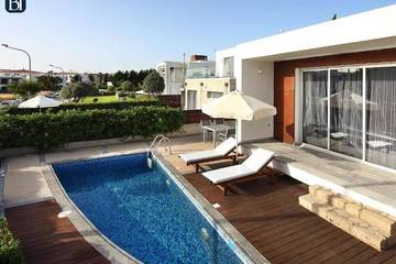 Villa for 2 People in Paphos, South Cyprus, Photo 4
