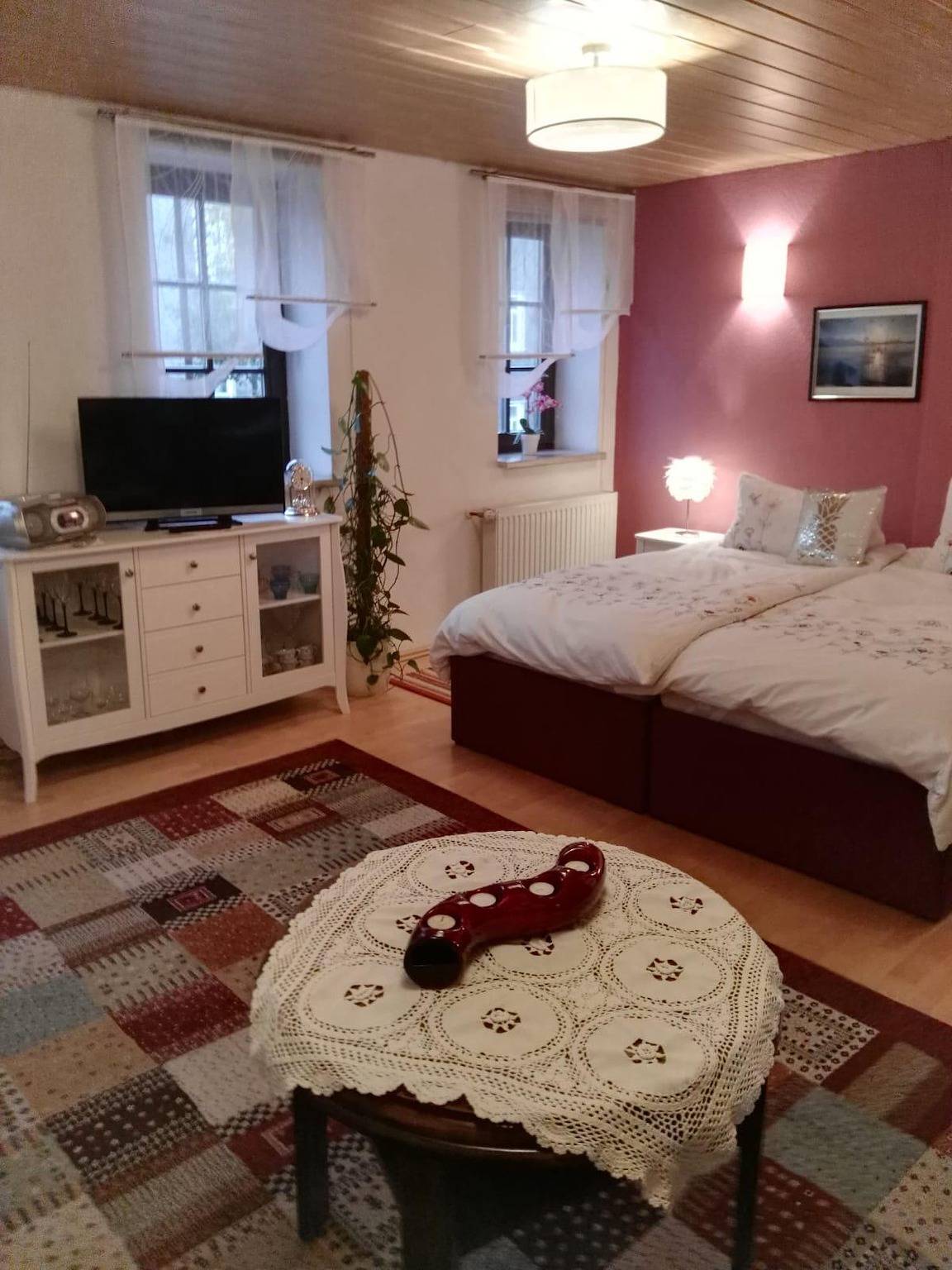 Ganze Ferienwohnung, Ferienwohnung Andreß - Ferienwohnung- 1 Komb.Wohn-Schlafraum/Küche in Ilmenau, Thüringer Kernland