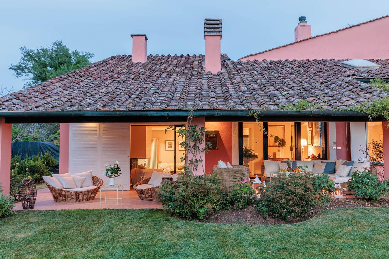 Cà Uvenere, Modern Farmhouse with Pool in Bientina, Pisa Provinz