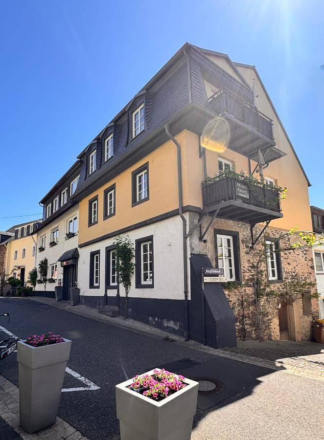 Ferienwohnung für 3 Personen, mit Ausblick und Balkon - 1