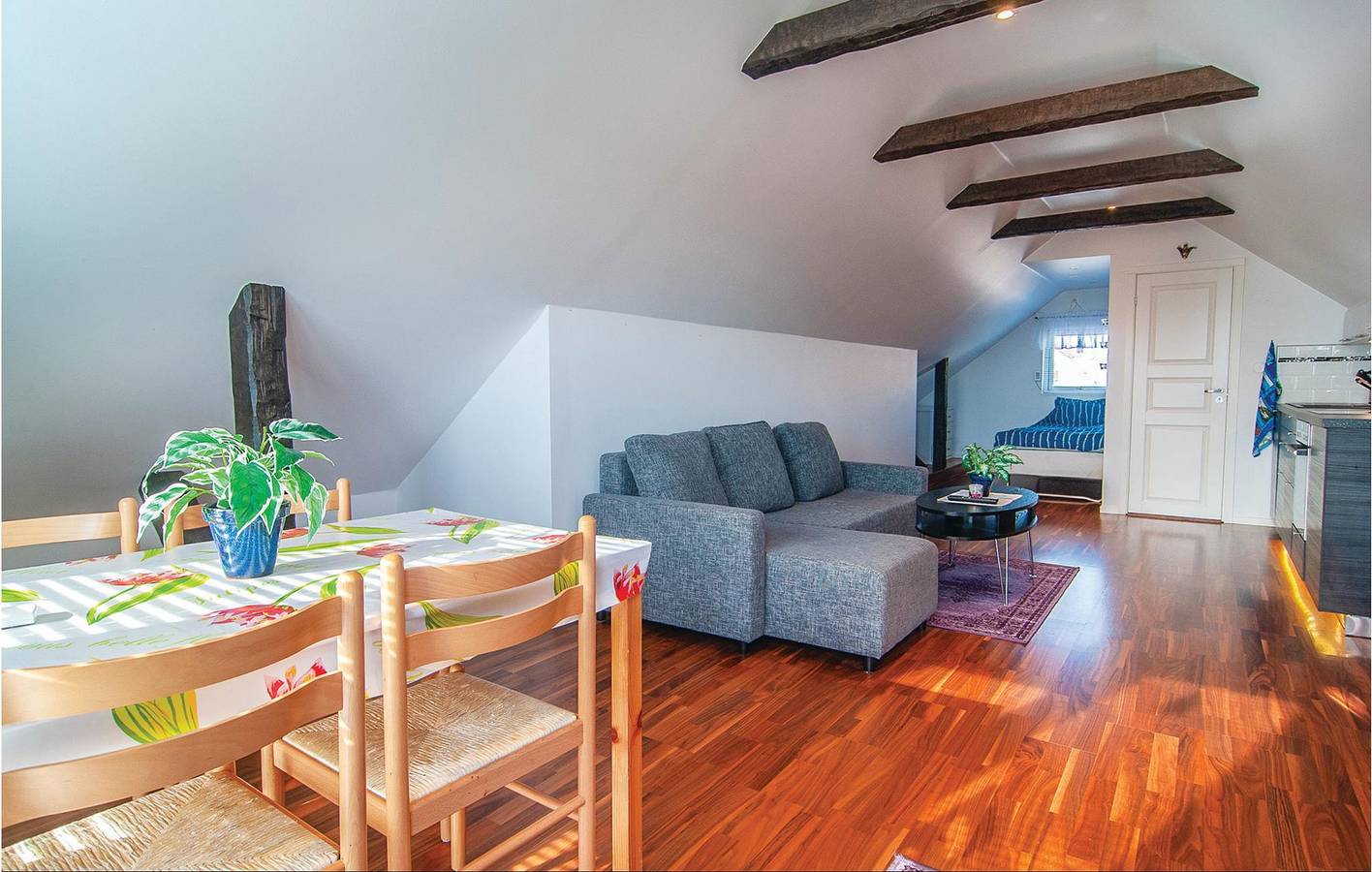 Ganze Ferienwohnung, Ferienwohnung für 4 Personen mit Garten in Klintehamn, Gotland