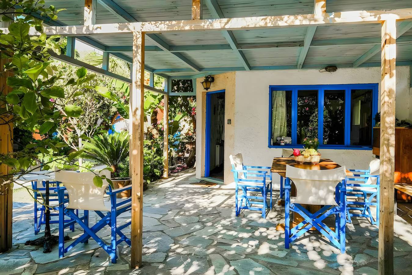 Huisje 'Olive Tree 4' met zeezicht, privéterras en wifi, foto 13