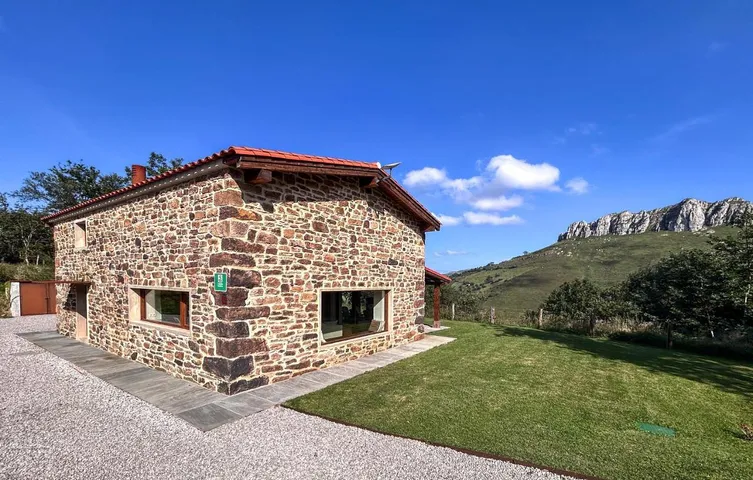Casa rural para 5 personas, con terraza - 1