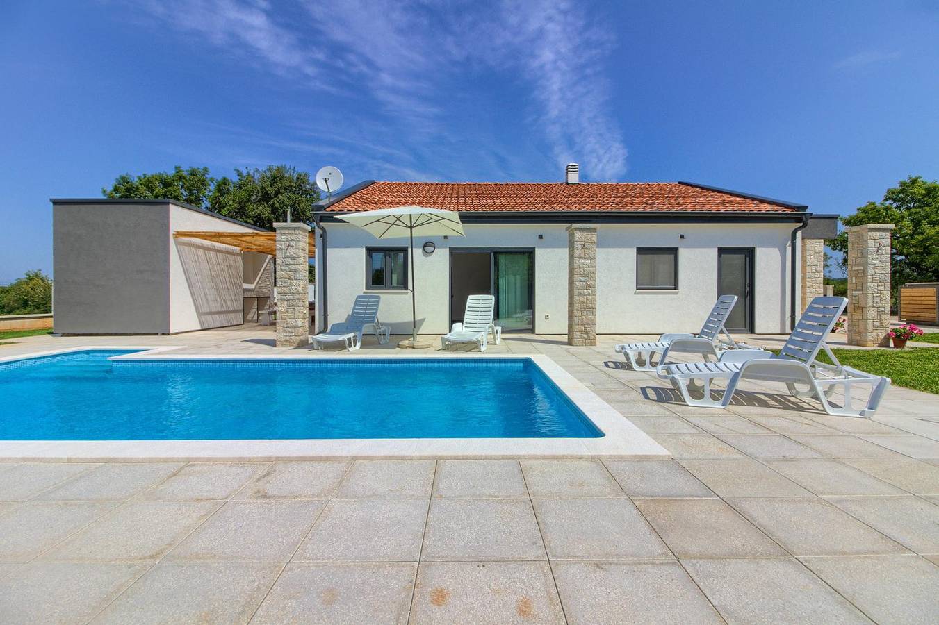 Holiday house for 8 persons approx. 130 qm in Paradiž by Vodnjan, Istria (South coast of Istria) in Vodnjan, Southcoast Istria