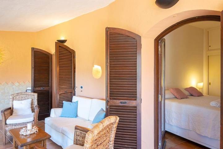 Villa pour 5 personnes, avec jardin ainsi que vue et piscine, animaux acceptés à Porto Cervo - 4