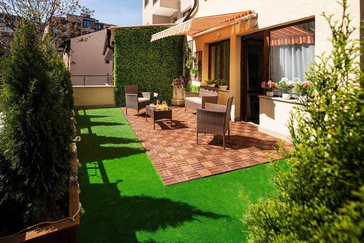 Ferienhaus für 5 Personen, mit Balkon und Terrasse sowie Garten und Ausblick in Sofia