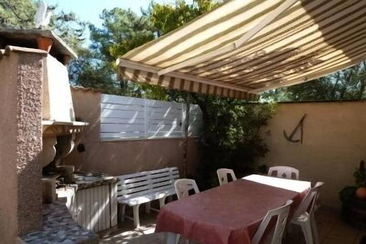 Ferienhaus für 7 Personen, mit Terrasse und Garten, mit Haustier - 1