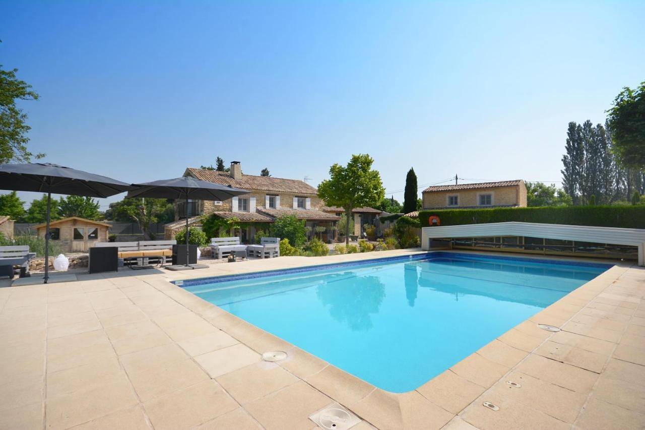 Small Double Room in Orange, Vaucluse