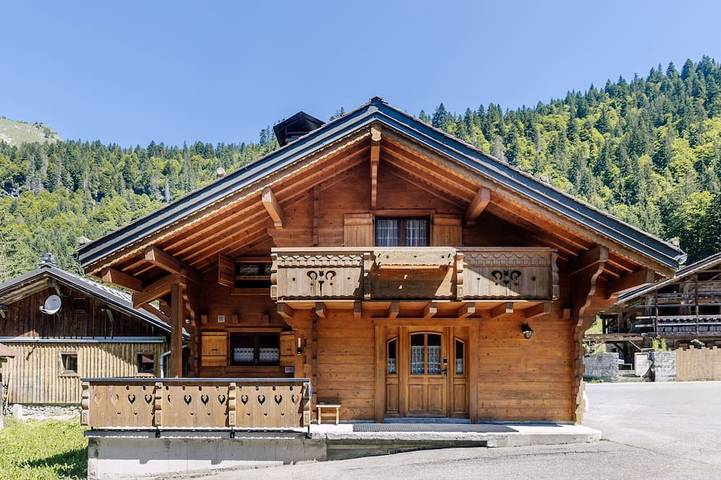 Chalet pour 5 personnes, avec balcon et jardin - 1