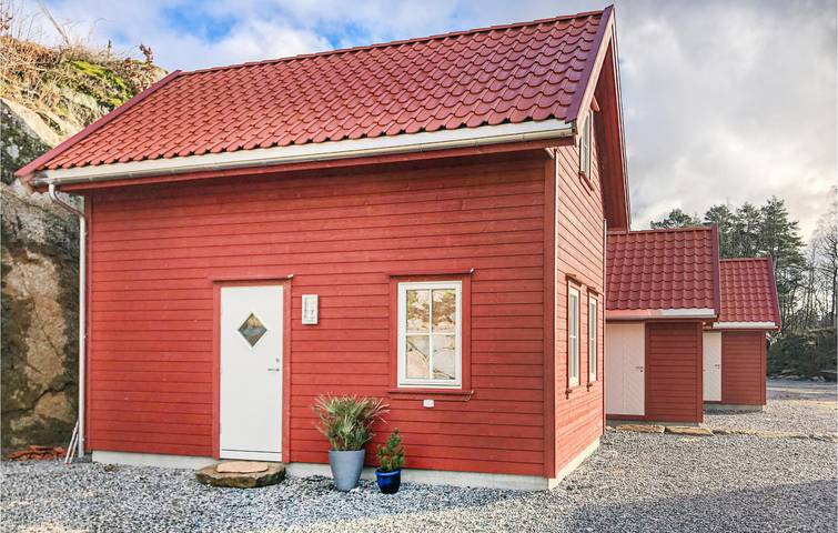 Ferienhaus für 4 Personen mit Garten in Lyngdal