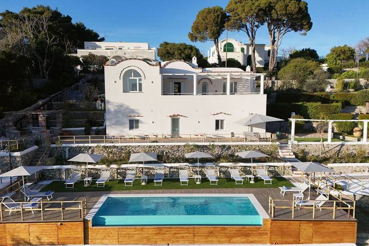 Villa per 12 persone, con vista oceano e giardino nonché piscina in Anacapri
