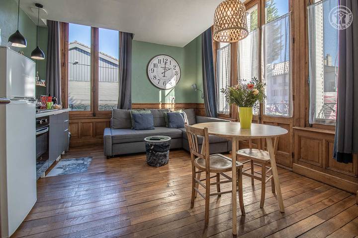 Gîte pour 2 personnes, avec Terrasse à Albertville