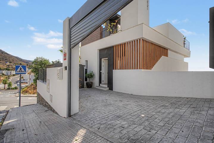 Villa 'Luxury Modern  Sea View Nerja' with Sea View, Wi-Fi and Air Conditioning in Nerja, Costa del Sol