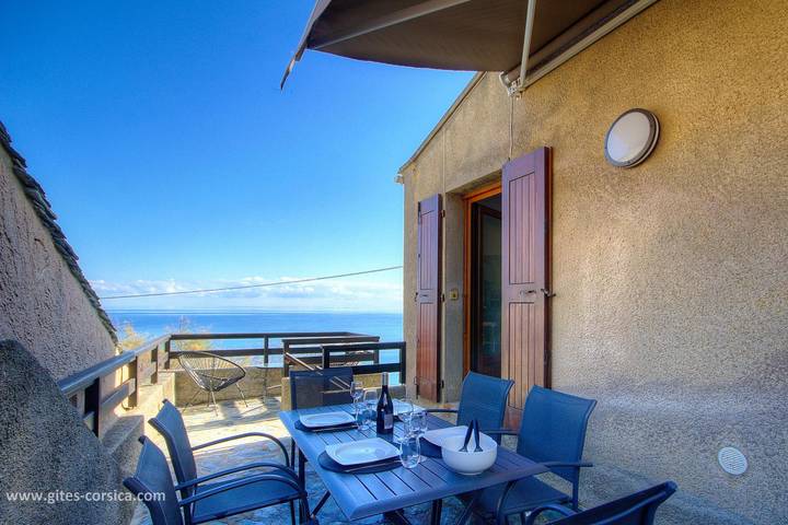 Gîte pour 4 personnes, avec Terrasse dans Plage De La Marine De Meria - 2