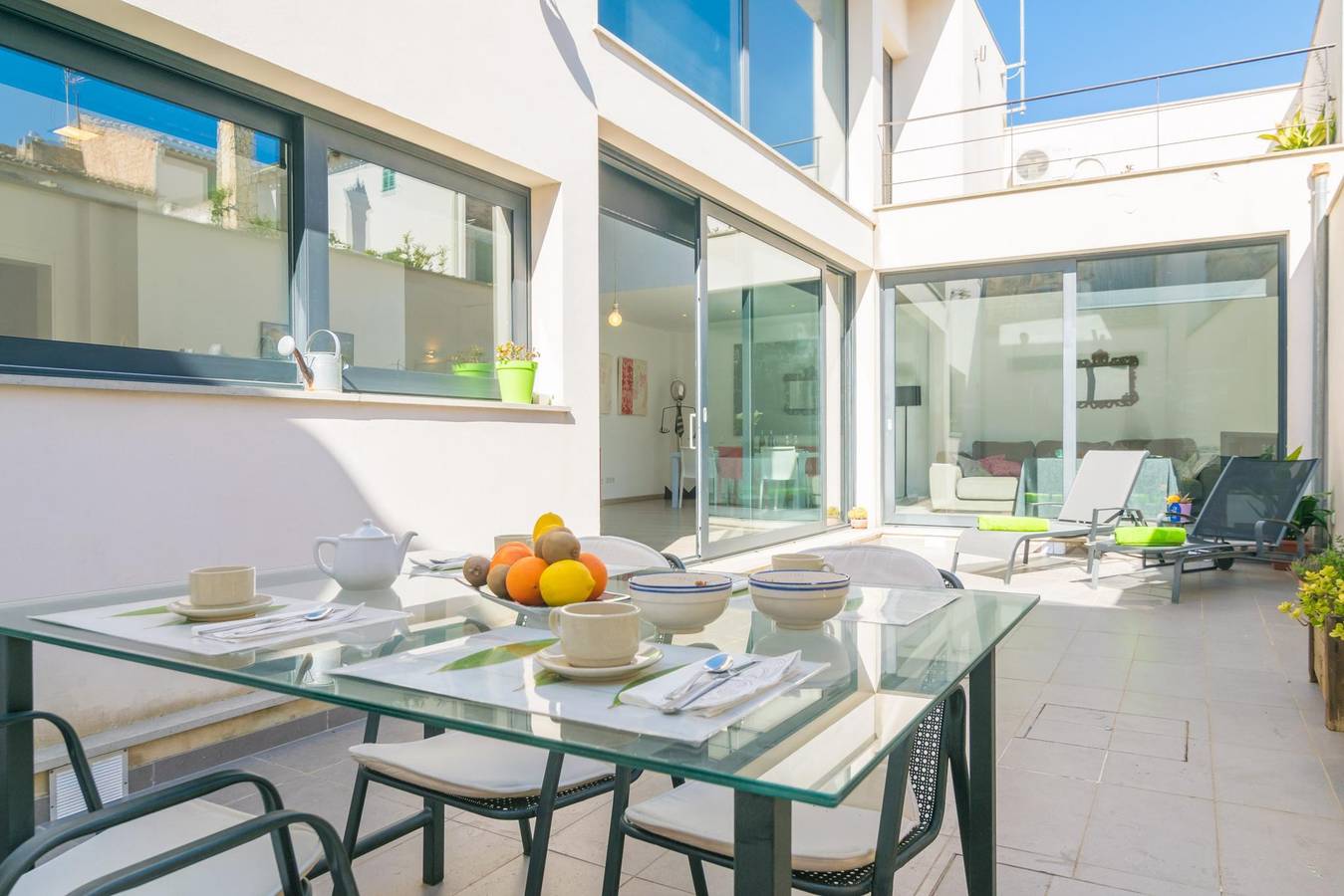 Marte - Chalet with terrace in Sa Pobla. Free Wifi in Sa Pobla, North Majorca