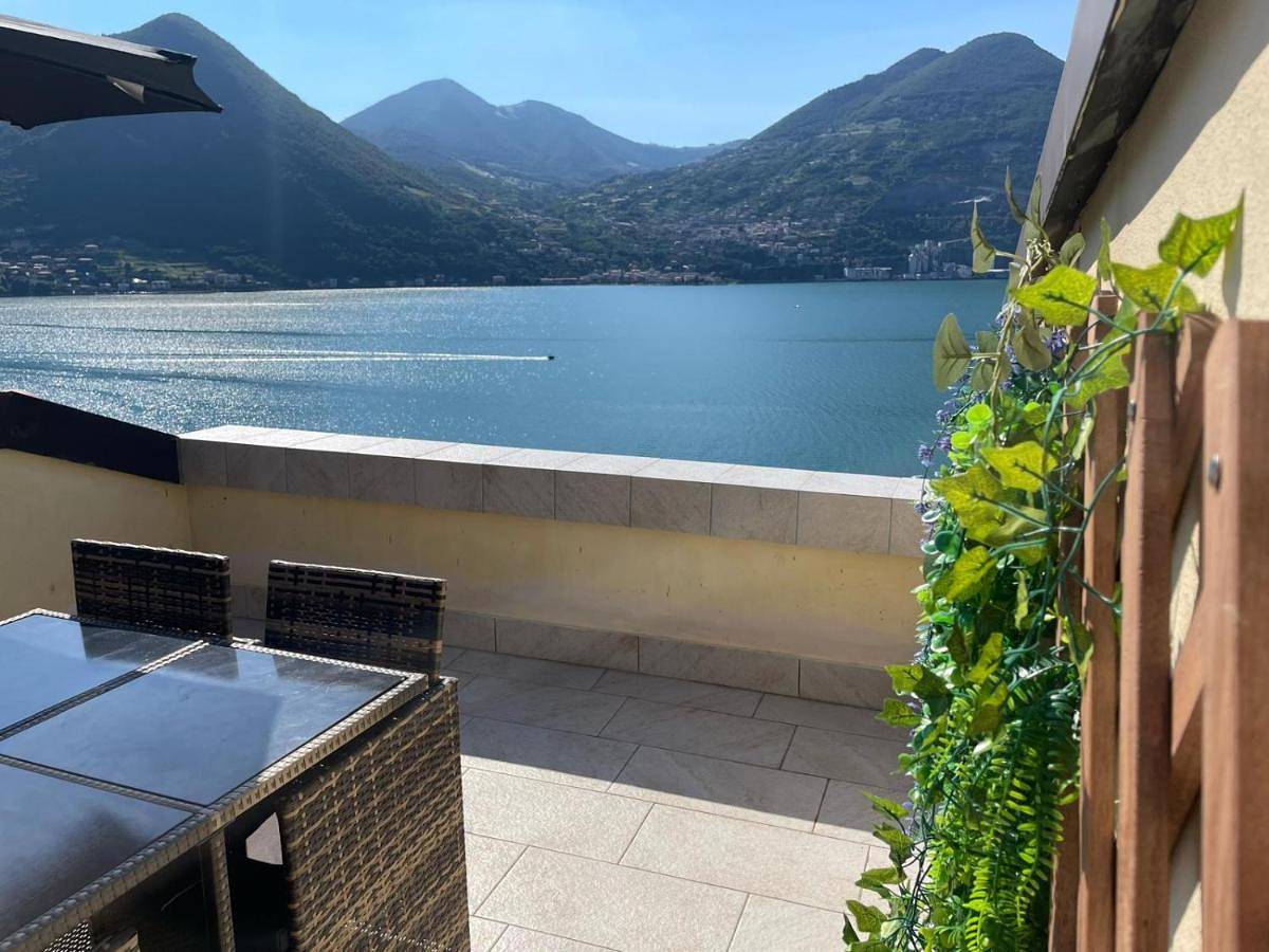 Ganze Wohnung, Casa Pg - Appartamento Vista Lago in Menzino, Monte Isola