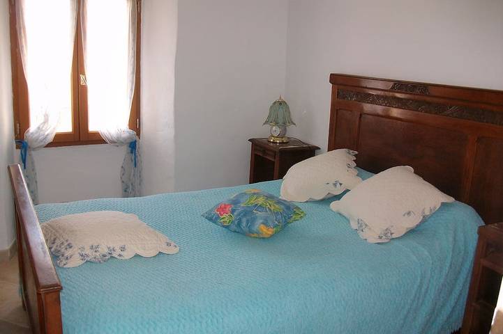 Location de vacances pour 4 personnes, animaux acceptés à Bargème - 2