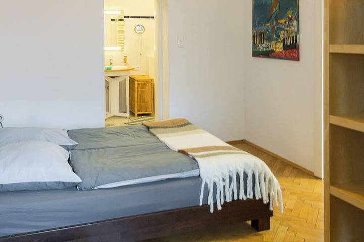 Ganze Wohnung, Urban Central Flat 4 Schlafzimmer 2 Balkone Wohnküche in Innenstadt Lage; in Graz, Steirerland