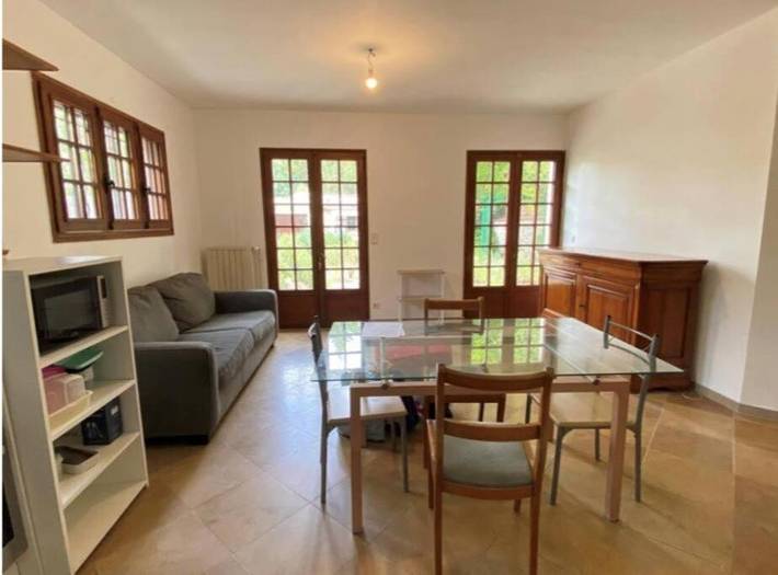 Gîte pour 2 personnes, avec terrasse, animaux acceptés à Mantes-la-Ville - 4