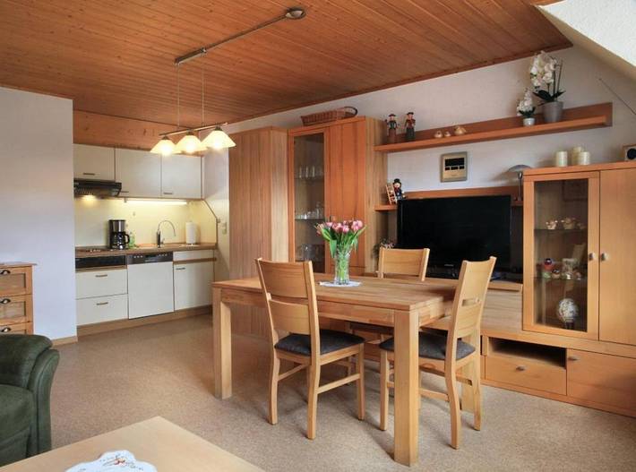 Ferienwohnung für 2 Personen, mit Garten und Ausblick, kinderfreundlich in Neuhausen/Erzgebirge - 3