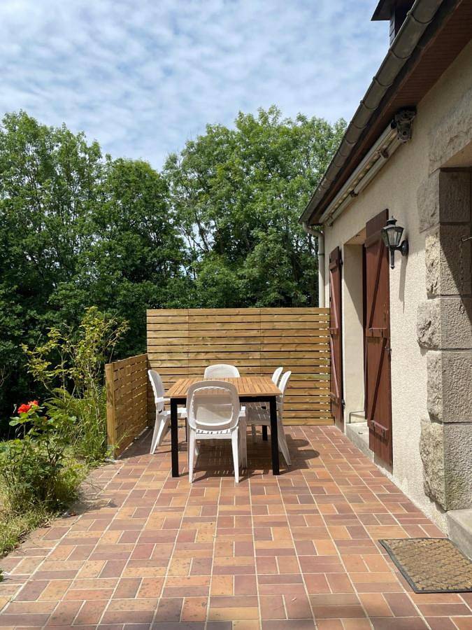 Location de vacances pour 10 personnes, avec vue et jardin à Lanvallay - 4