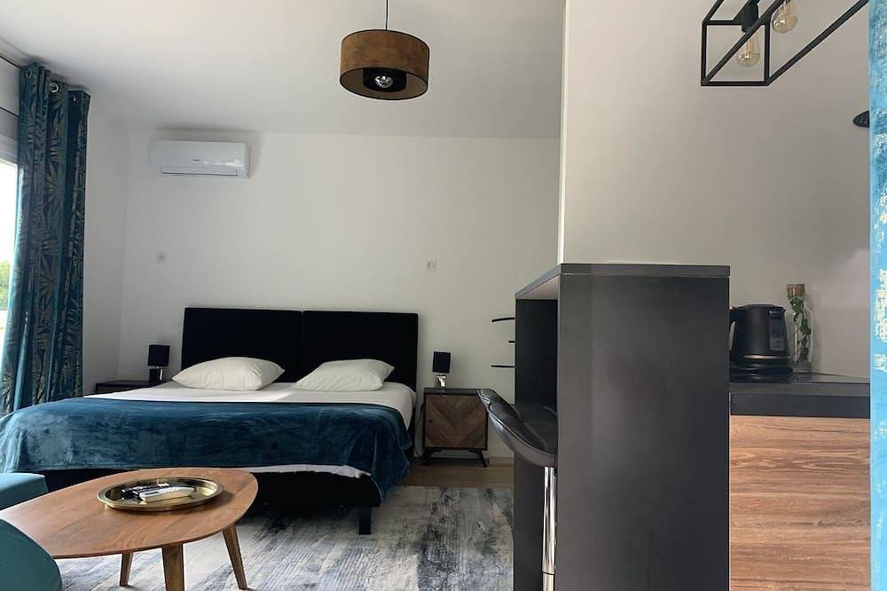 Appartement entier, Domaine des rives d'Ormoy : Moorea in Ormoy-la-Rivière, Essonne